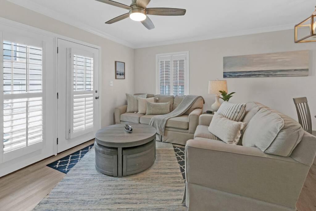 Charming Holiday Isle Destin Beach Access Townhome المظهر الخارجي الصورة