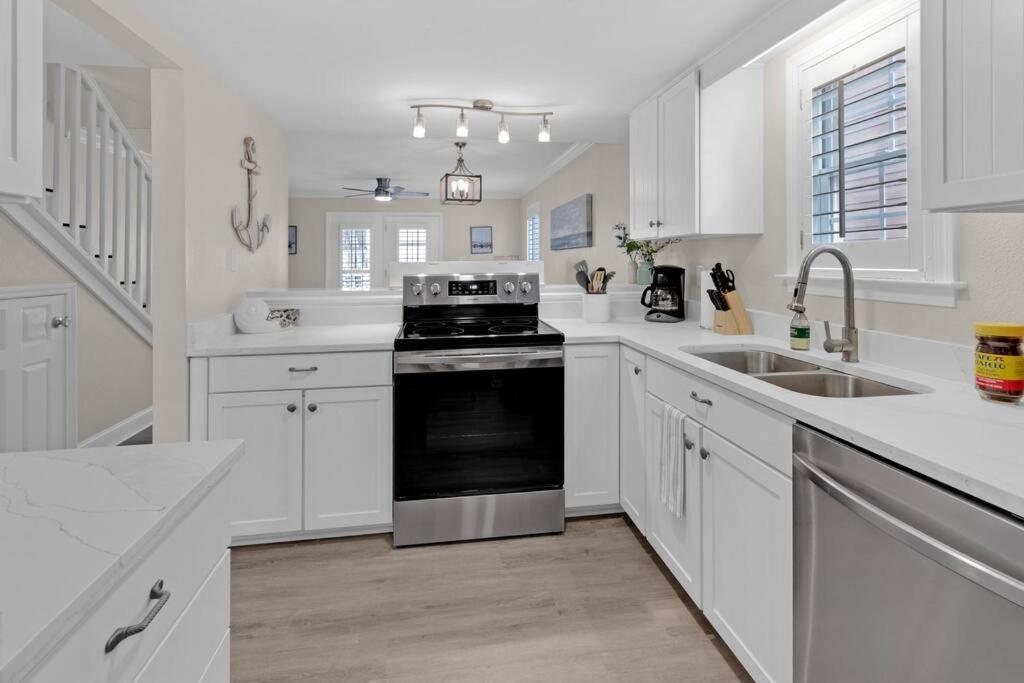Charming Holiday Isle Destin Beach Access Townhome المظهر الخارجي الصورة