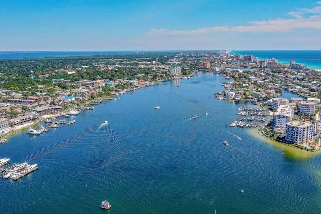 Charming Holiday Isle Destin Beach Access Townhome المظهر الخارجي الصورة