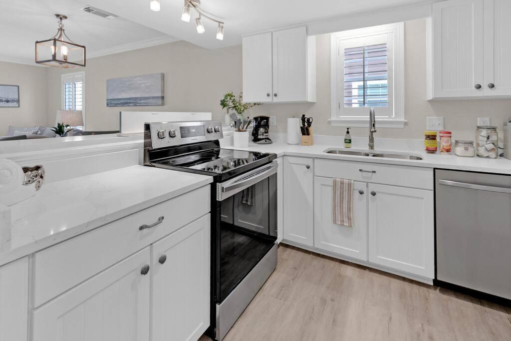 Charming Holiday Isle Destin Beach Access Townhome المظهر الخارجي الصورة